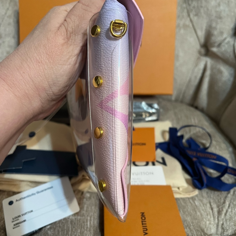 Louis Vuitton “Spring in the City” Sunrise Pastel Kirigami (Large Only) - Picture 4 of 10